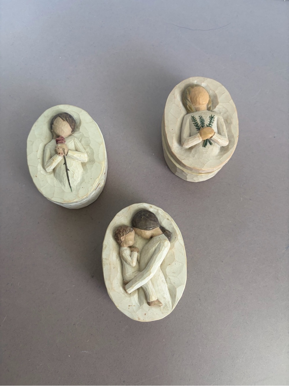 Willow Tree Carved Figurine Trinket Dishes Set of 3